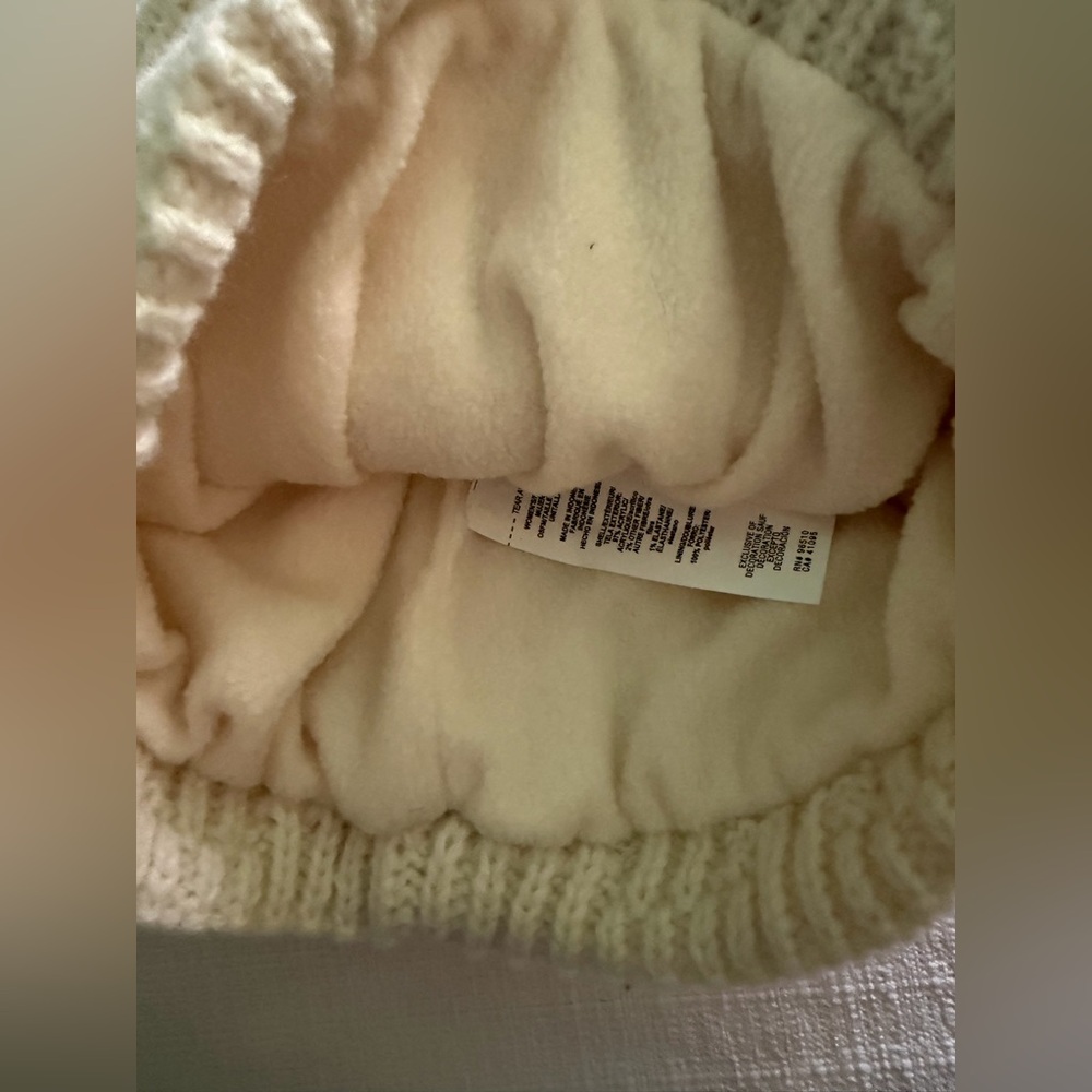 Under Aromar halftime cable knit Beanie women’s camping winter casual travel - Picture 3 of 5